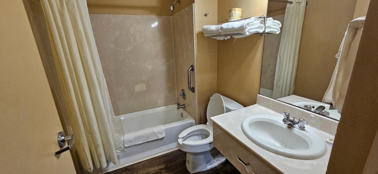 Weston Inn & Suites Rusk Ngoại thất bức ảnh